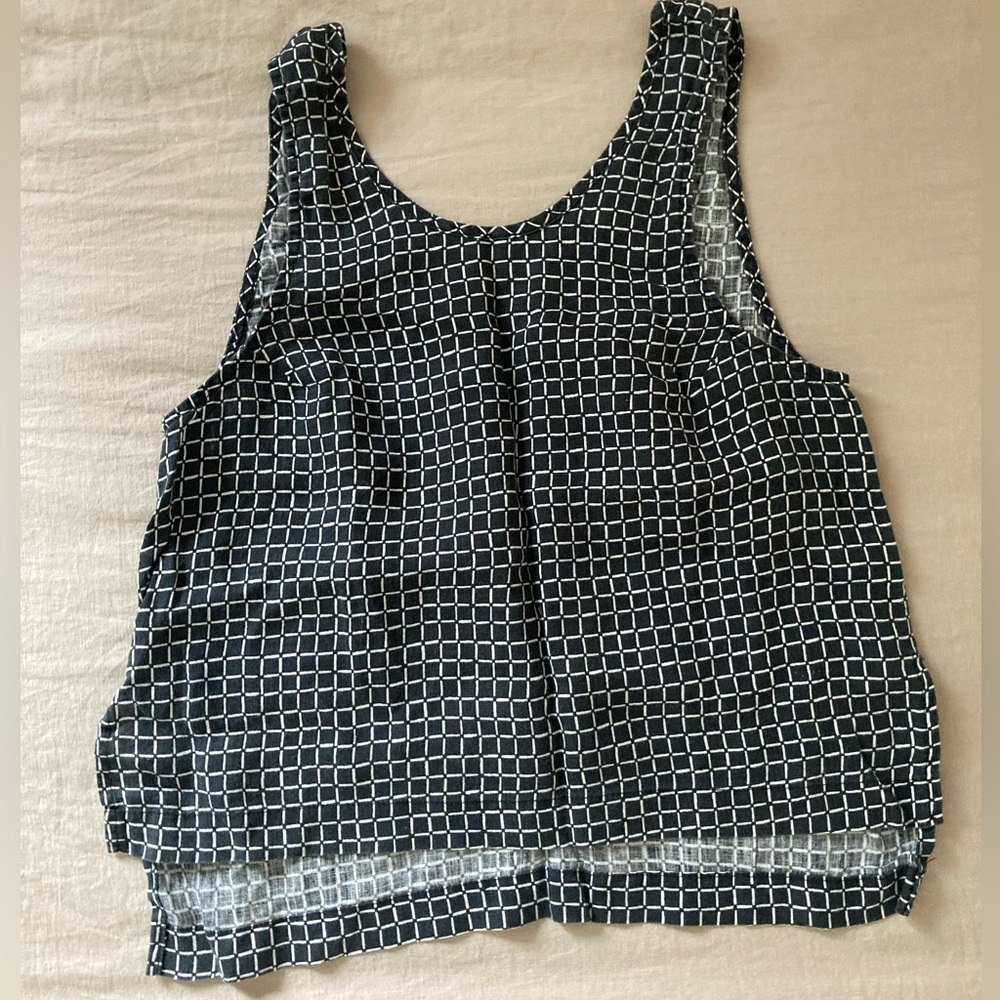 Ilana Kohn grid tank